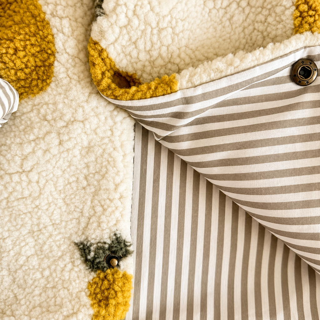 Giacca con cappuccio in teddy – fantasia pere 🍐