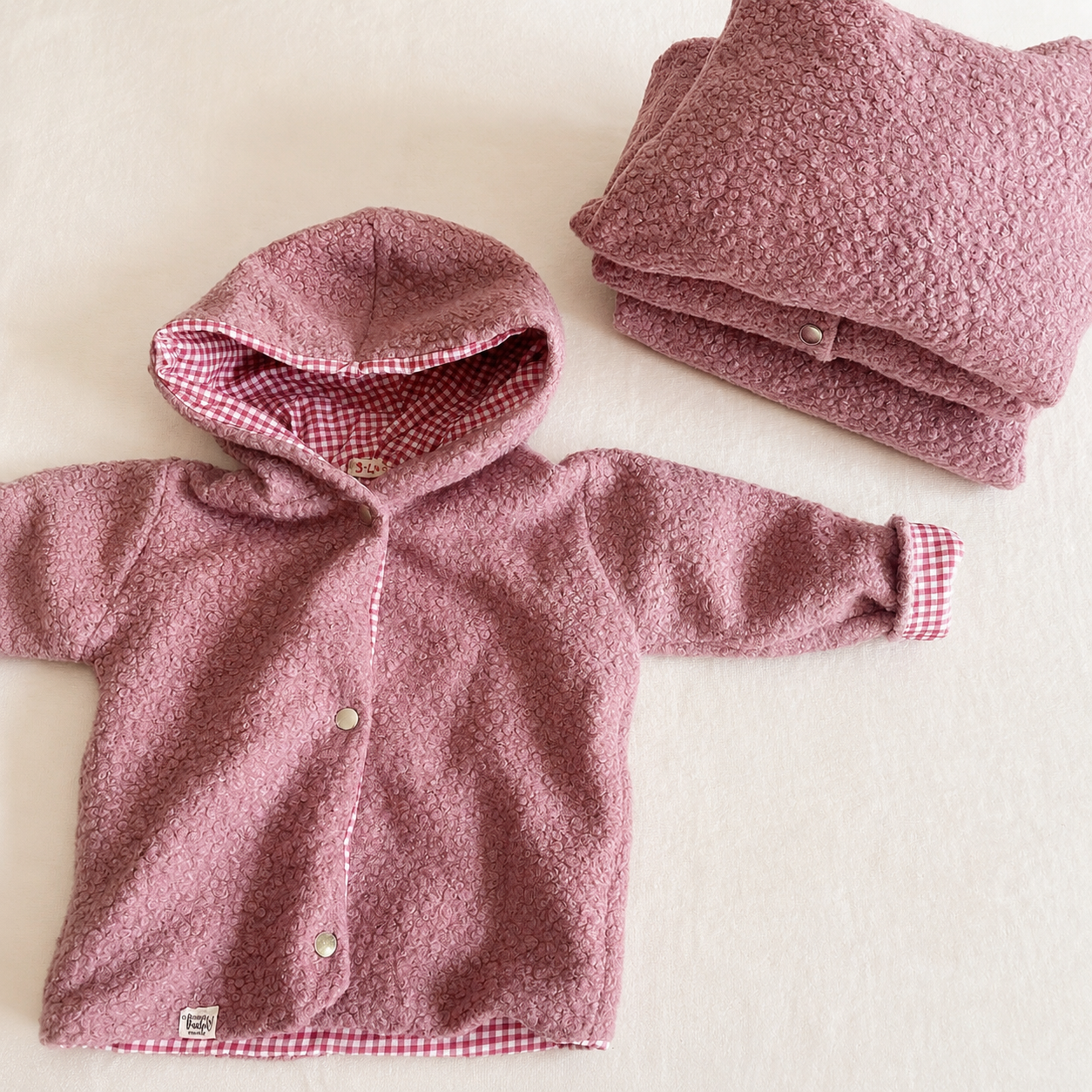Giacca con cappuccio bouclé – Rosa antico