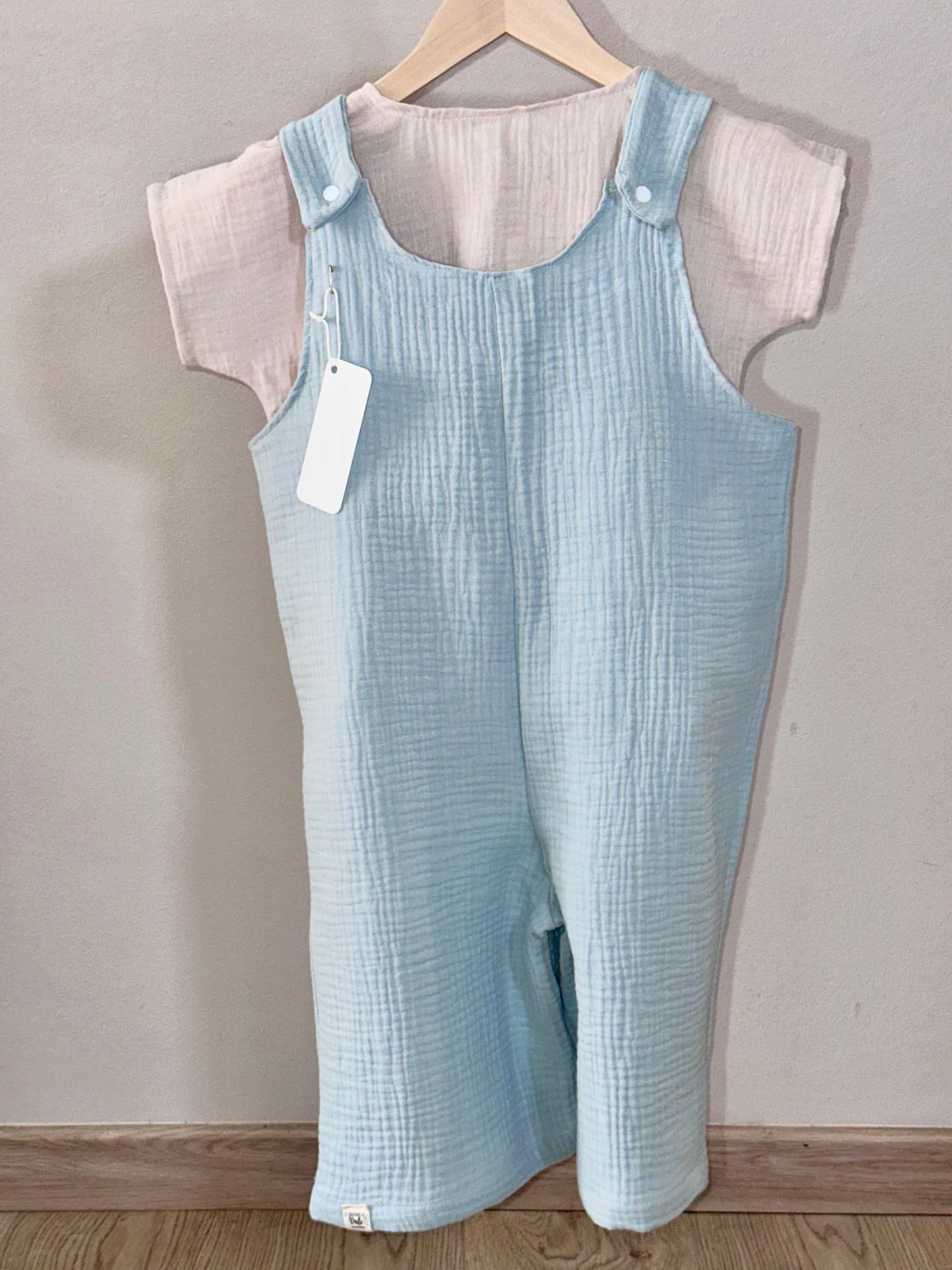 Salopette artigianale in cotone per bambino