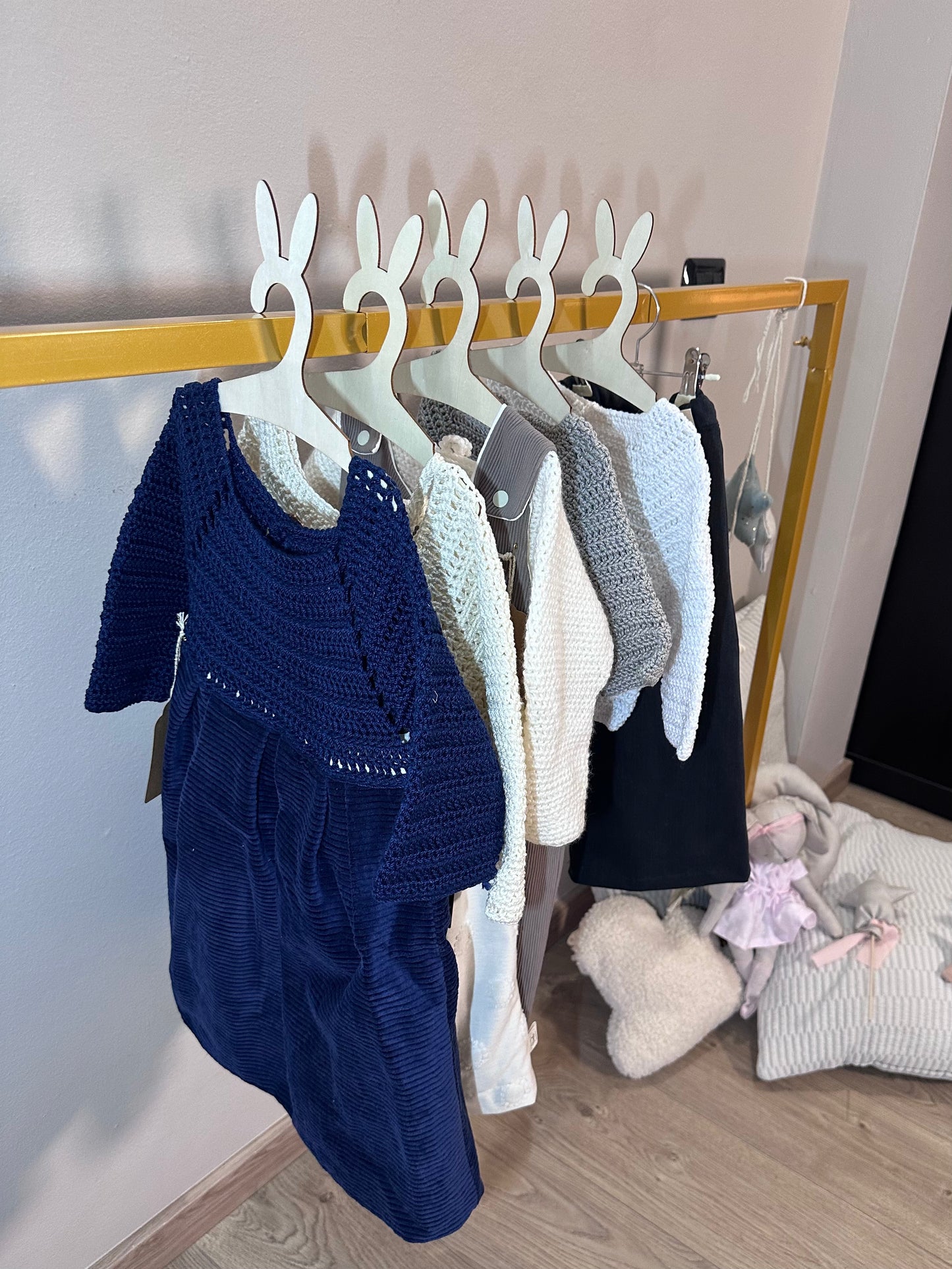 Vestiti invernali artigianali per bimbo e bimba