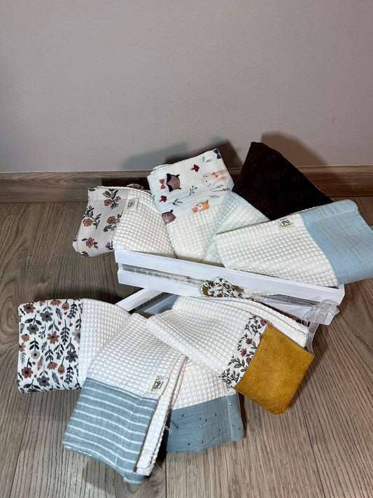 Asciugamani con inserto in mussola di cotone waffle beige