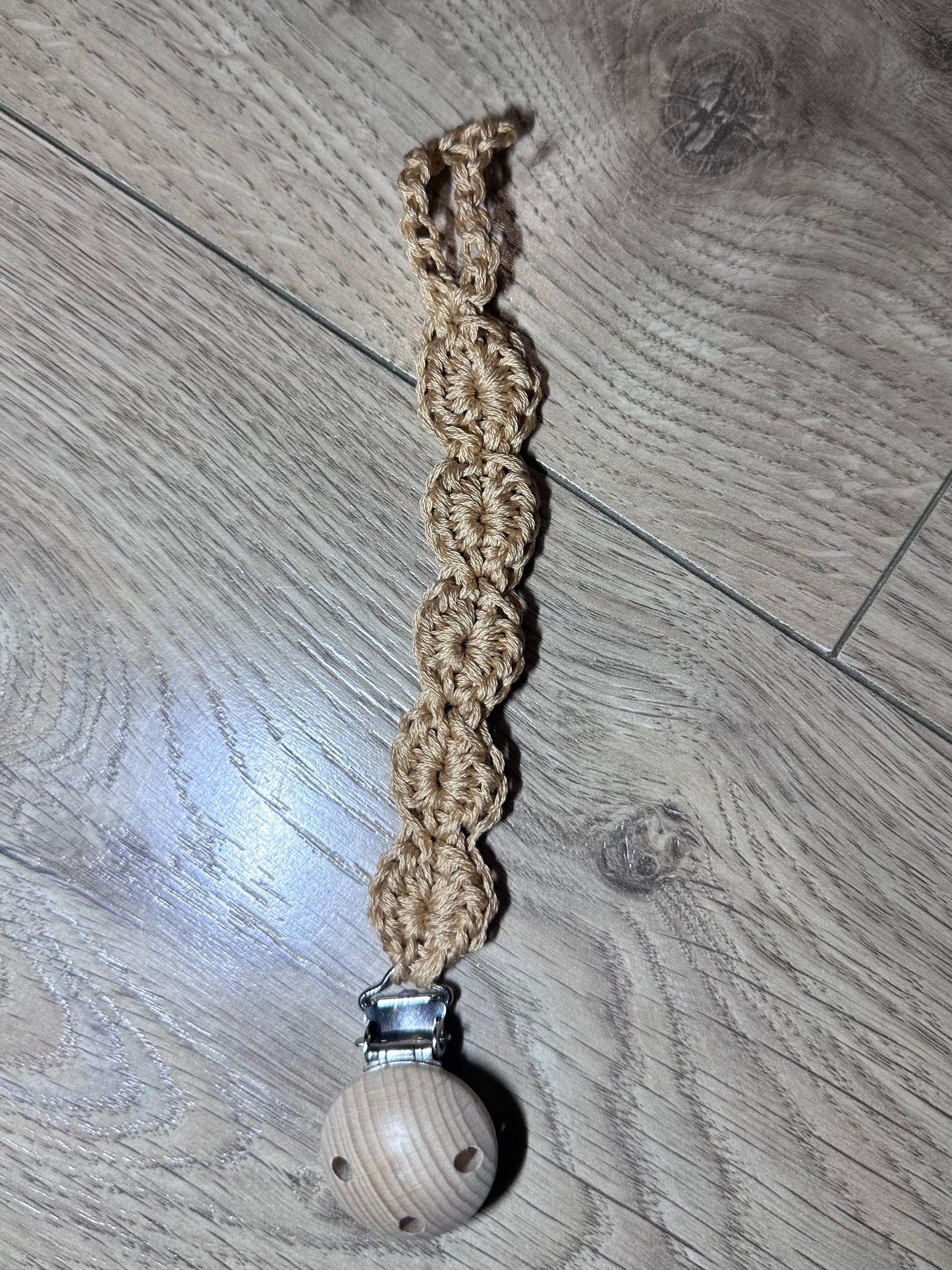 Catenella portaciuccio artigianale all’uncinetto