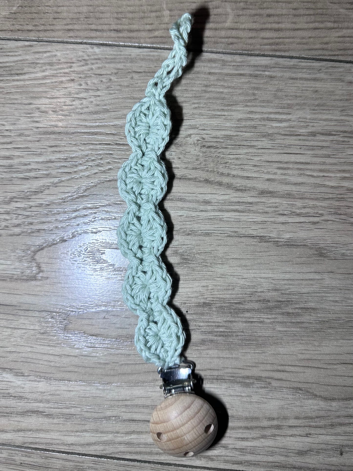Catenella portaciuccio artigianale all’uncinetto